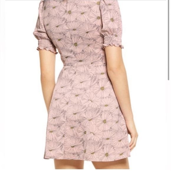 WAYF Light Pink Floral Mini Dress Womens size Large NWOT - Picture 4 of 9